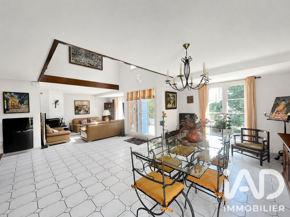 vente Maison - 8 pièce(s) - 213 m² Cergy (95000)