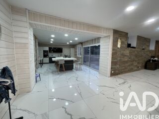  Immeuble à vendre 944 m²
