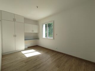  Maison à louer 4 pièces 98 m²