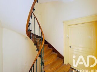  Immeuble à vendre 242 m²