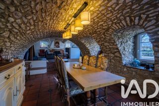  Maison à vendre 8 pièces 215 m²