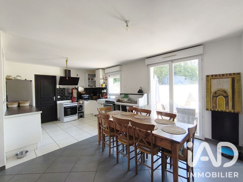 Vente Maison Vente Maison traditionnelle 8 pièces Saulnières