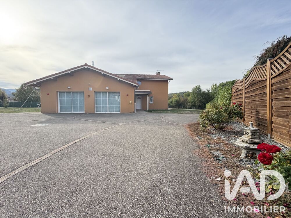 Vente Maison Vente Maison d'architecte 6 pièces Poncin