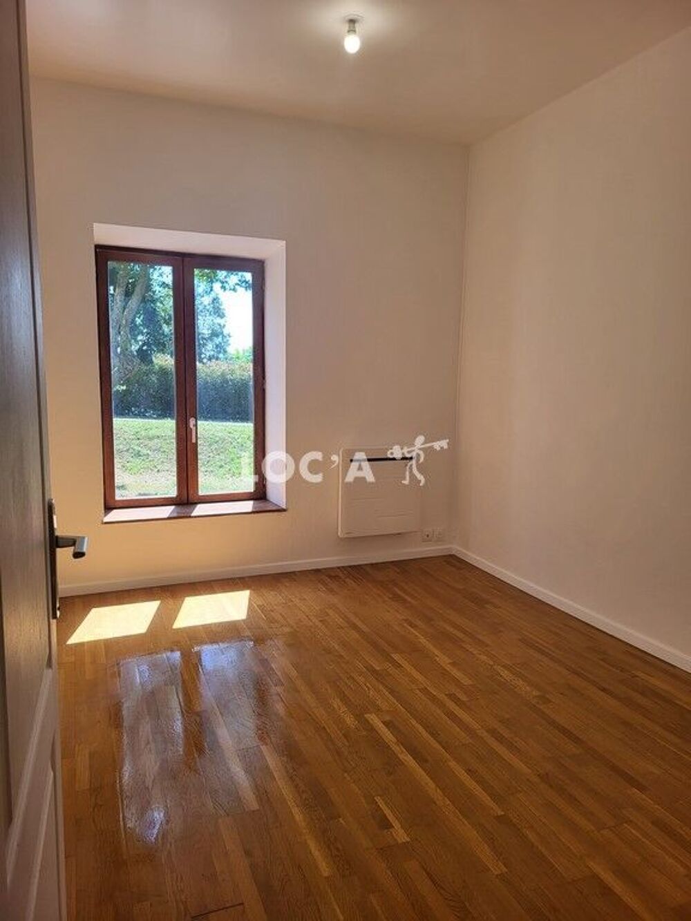 880€ CC / Mois A SAISIR !! DÉBUT AOÛT EN FACE DE L'INS....