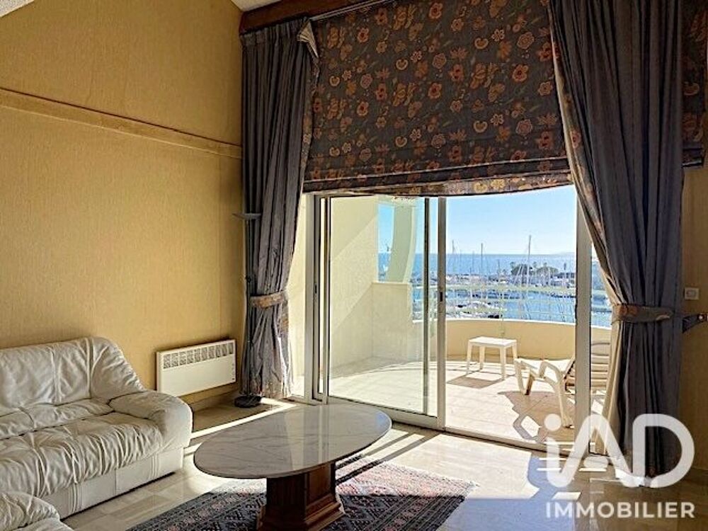 à vendre  Appartement Fréjus (83600)