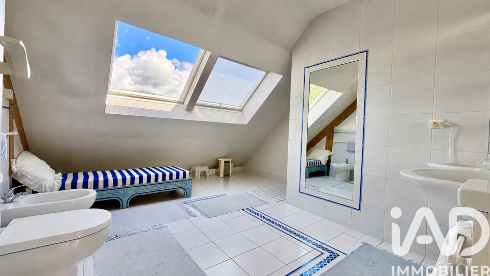 à vendre  Maison Bièvres (91570)