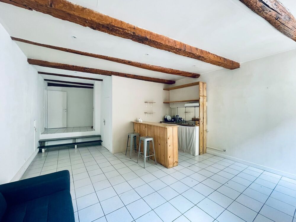 Location Appartement Appartement type loft T2 bis de 87 m2 Marseille 2