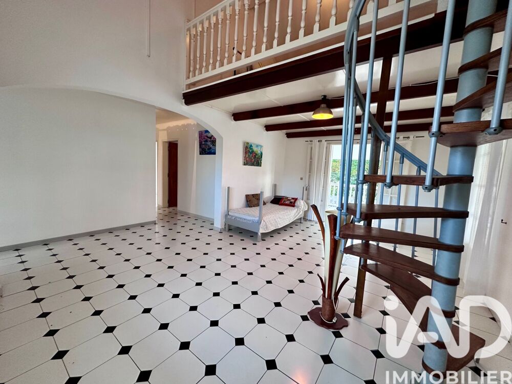 vente Maison - 5 pièce(s) - 170 m² Sainte-Marie (97438)