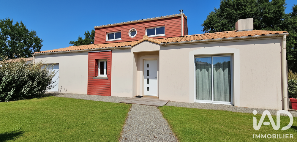 Vente Maison Vente Maison traditionnelle 7 pièces La haie-fouassière