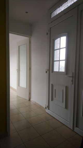  Appartement à louer 3 pièces 60 m²
