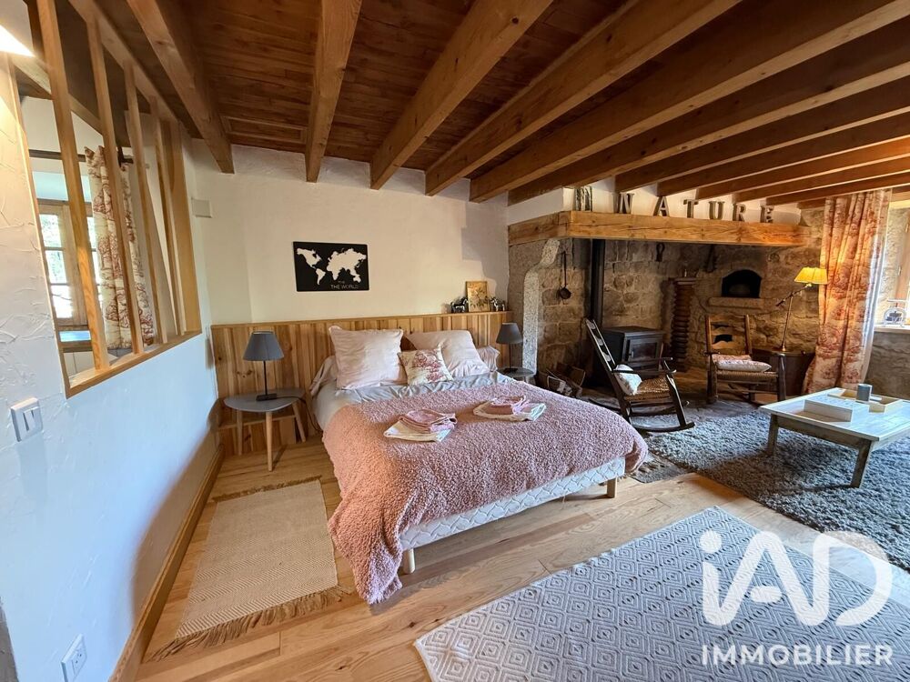 à vendre  Maison Saint-Bonnet-le-Château (42380)