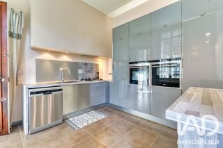  Maison à vendre 8 pièces 237 m²