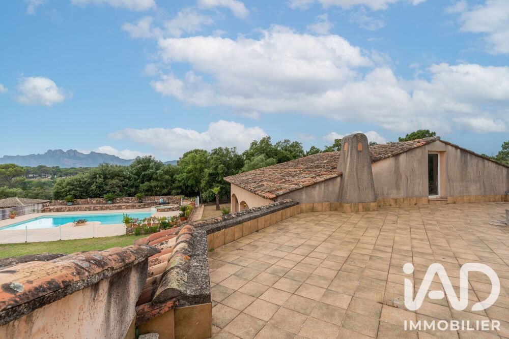 à vendre  Maison Roquebrune-sur-Argens (83520)