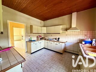  Maison à vendre 14 pièces 213 m²