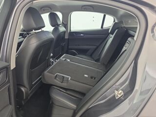 Stelvio 2.2 Diesel 150ch Super AT8 + Cam&eacute;ra de recul + Attelage 2018 occasion 35170 Bruz