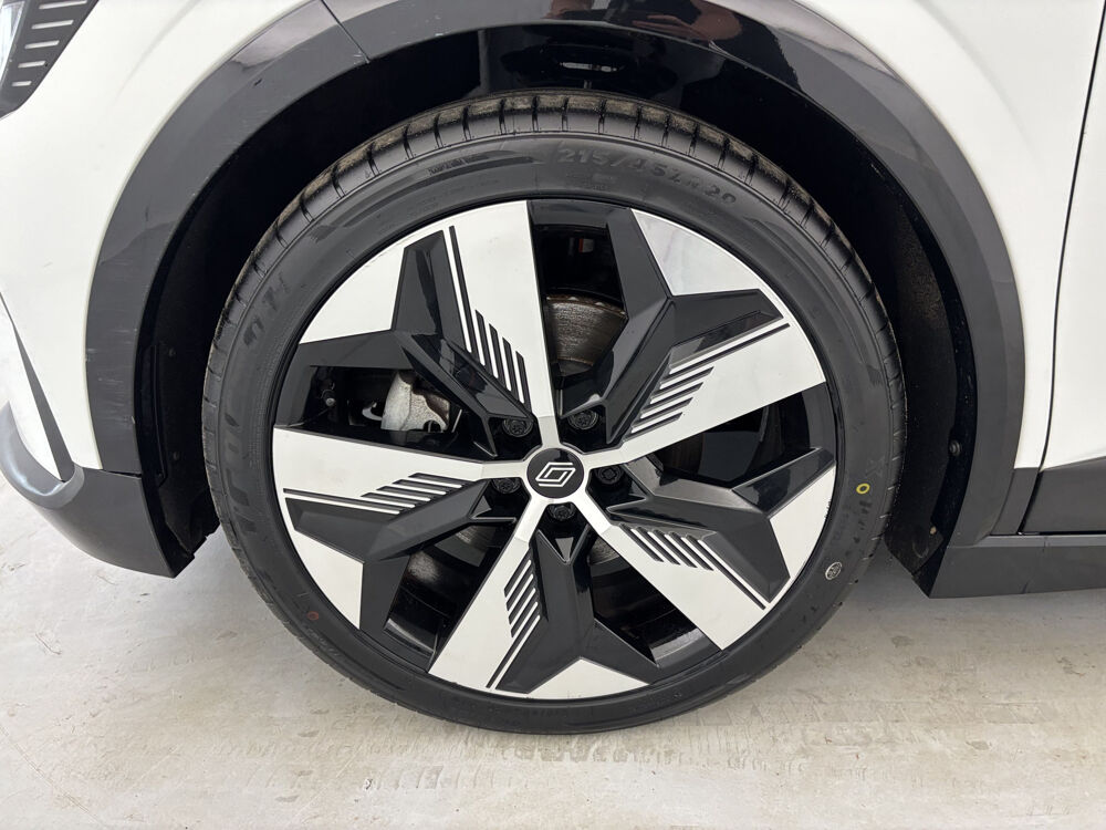 M&eacute;gane EV60 220 ch super charge Techno 5p 2023 occasion 35170 Bruz