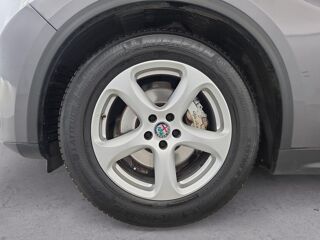 Stelvio 2.2 Diesel 150ch Super AT8 + Cam&eacute;ra de recul + Attelage 2018 occasion 35170 Bruz