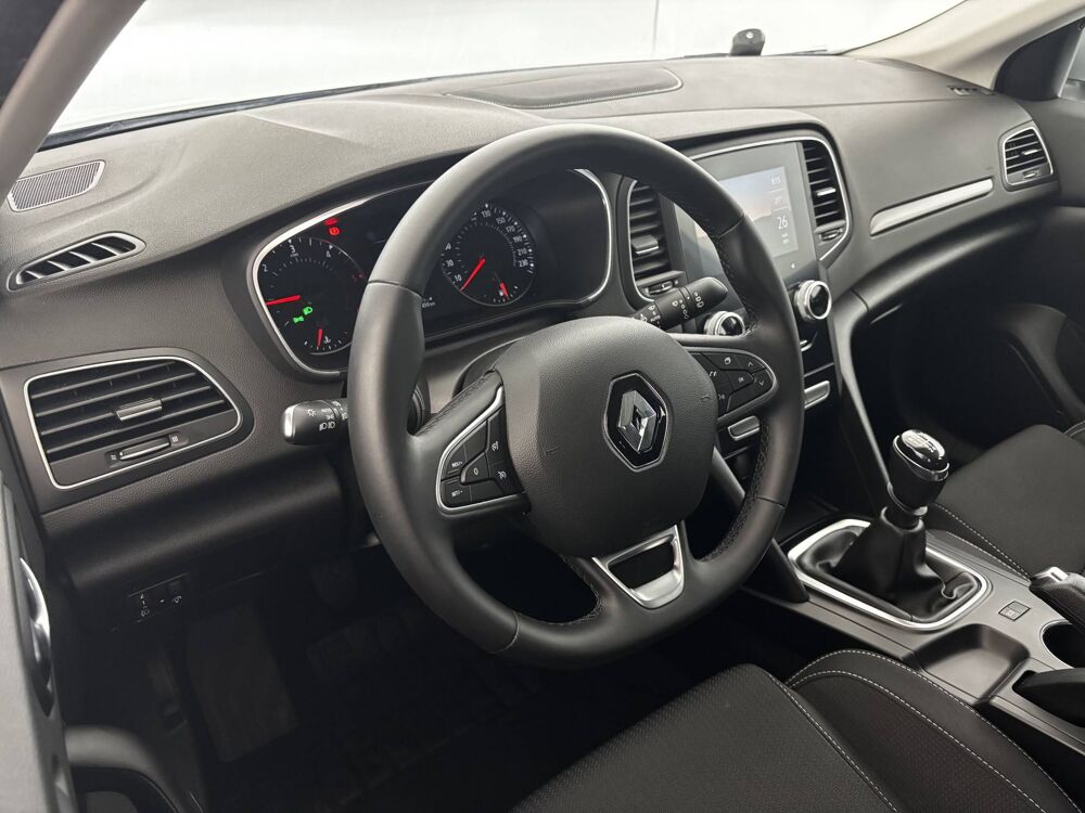 M&eacute;gane IV Berline Blue dCi 115 21N Business 5p 2022 occasion 35170 Bruz