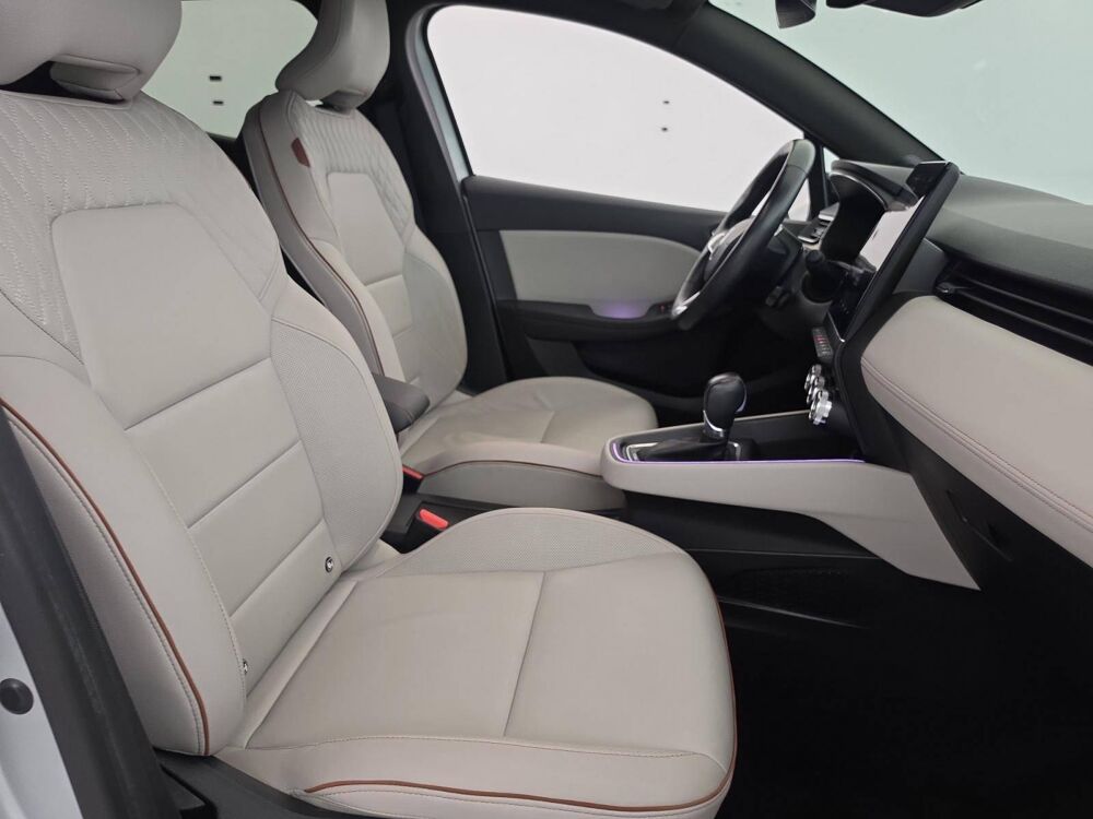 Clio E-Tech 140 21N Initiale Paris 5p 2022 occasion 35170 Bruz