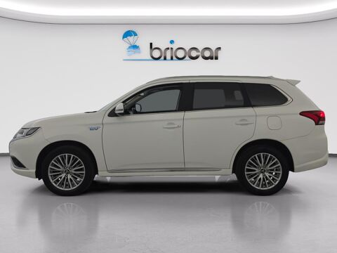 Outlander PHEV Twin Motor Intense 4WD + Attelage 2019 occasion 35170 Bruz