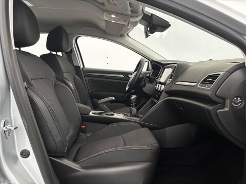 M&eacute;gane IV Berline Blue dCi 115 21N Business 5p 2022 occasion 35170 Bruz