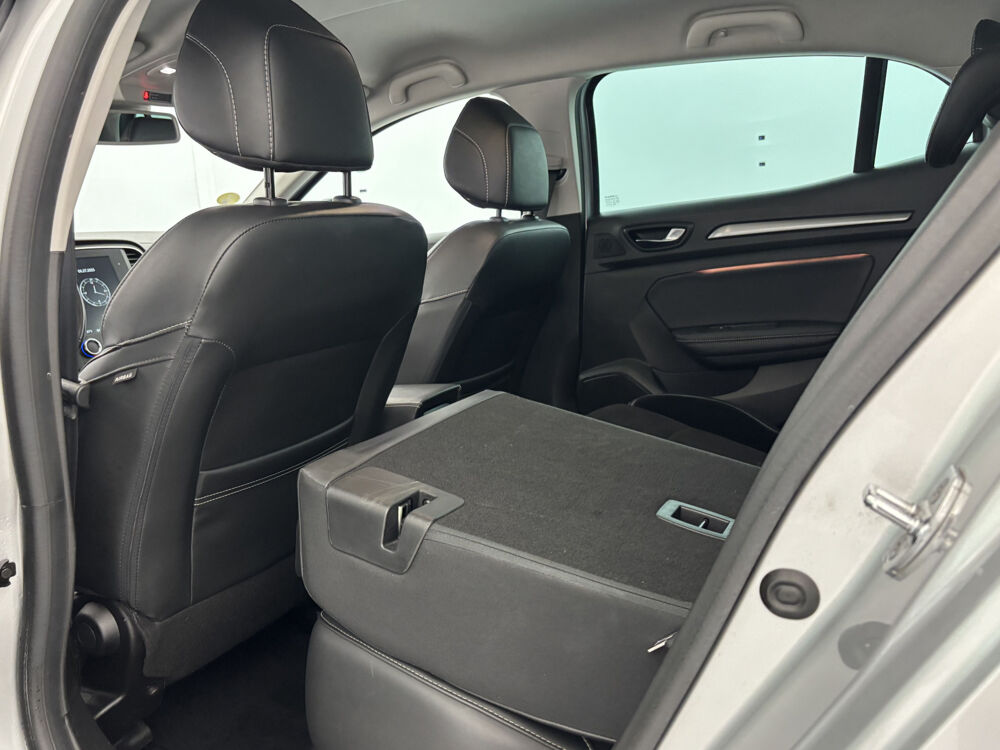 M&eacute;gane IV Berline Blue dCi 115 EDC Intens 5p 2019 occasion 35170 Bruz