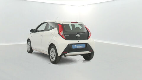 Aygo 1.0 VVT-i 72ch x-play x-shift 5p 2021 occasion 35170 Bruz