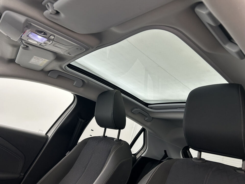 Corsa 1.2 75ch Design & Tech Sur&eacute;quip&eacute;e 2021 occasion 35170 Bruz