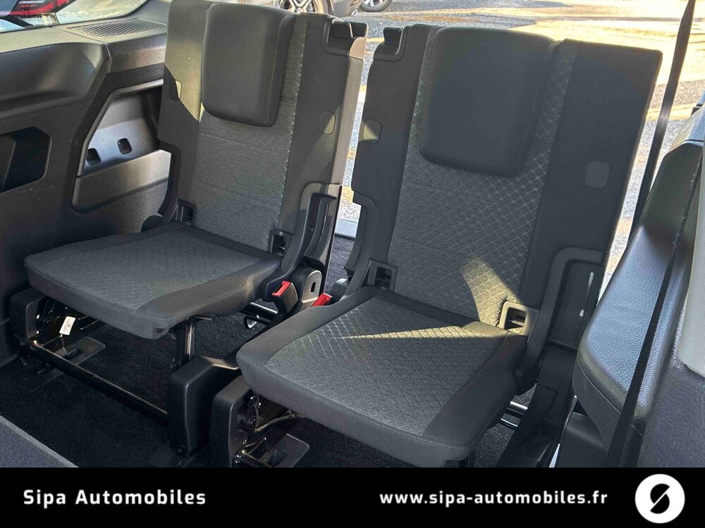 Grand C-MAX Grand Tourneo Connect 2.0 EcoBlue 102 BVM6 Titanium 5p 2023 occasion 33110 Le Bouscat