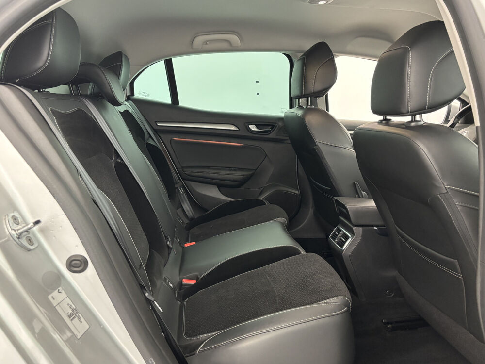 M&eacute;gane IV Berline Blue dCi 115 EDC Intens 5p 2019 occasion 35170 Bruz