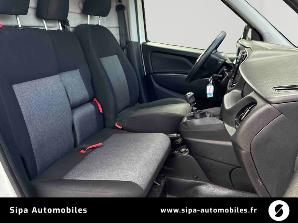 Doblo DOBLO CARGO FT 1.6 MULTIJET 105 BUSINESS 4p 2022 occasion 33110 Le Bouscat