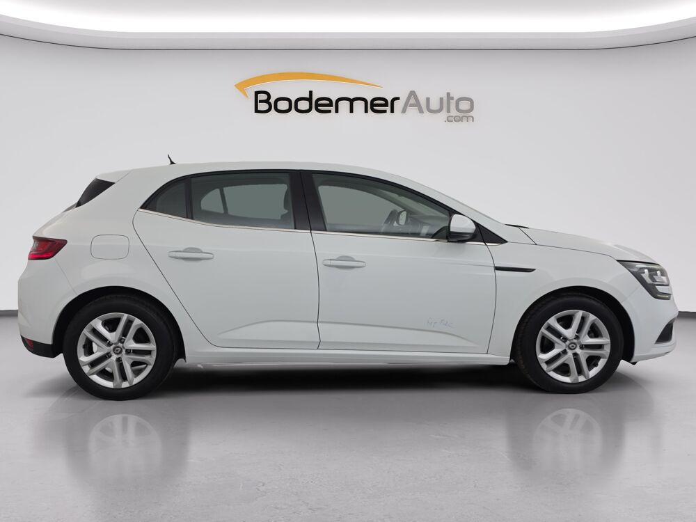 M&eacute;gane IV Berline Blue dCi 115 Business 5p 2020 occasion 35170 Bruz