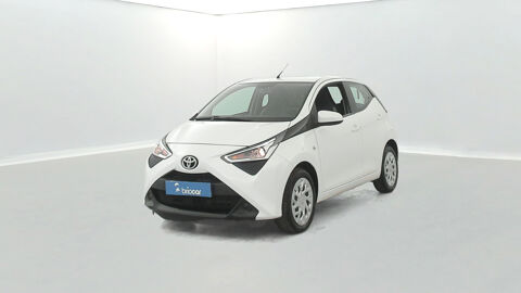 Toyota Aygo 1.0 VVT-i 72ch x-play x-shift 5p 2021 occasion Bruz 35170