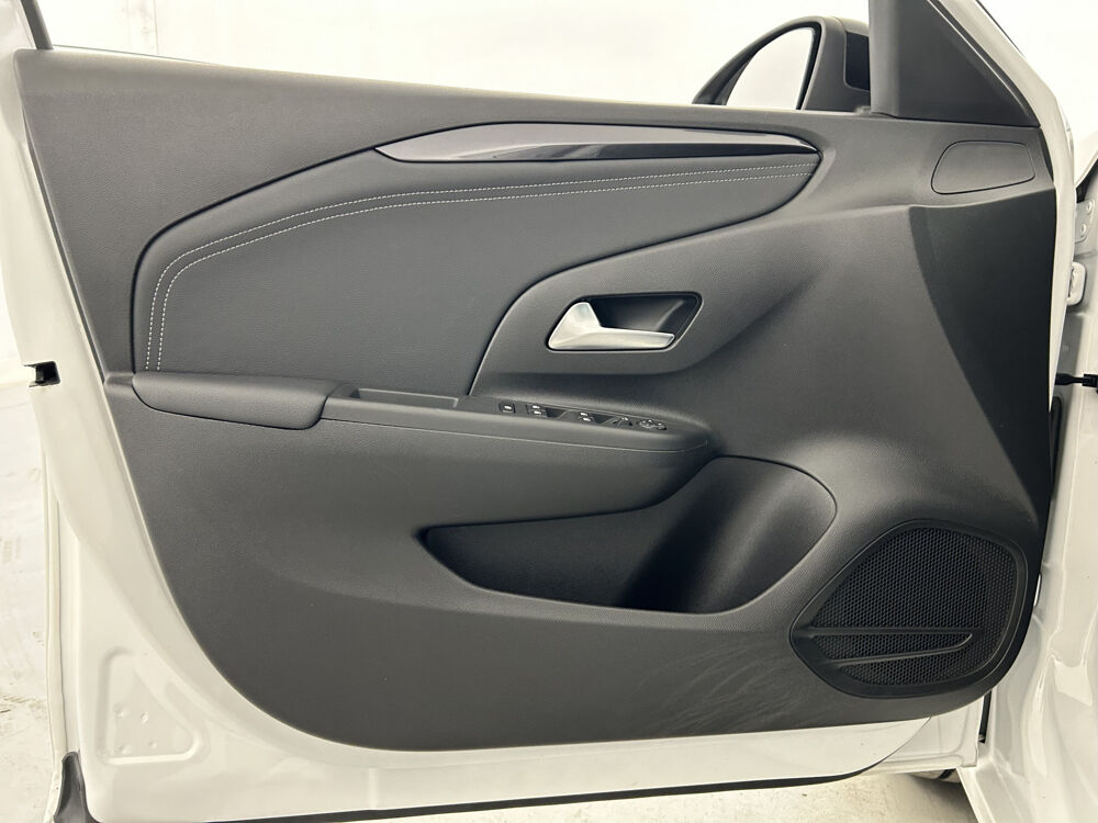 Corsa 1.2 75ch Design & Tech Sur&eacute;quip&eacute;e 2021 occasion 35170 Bruz