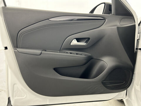 Corsa 1.2 75ch Design & Tech Sur&eacute;quip&eacute;e 2021 occasion 35170 Bruz