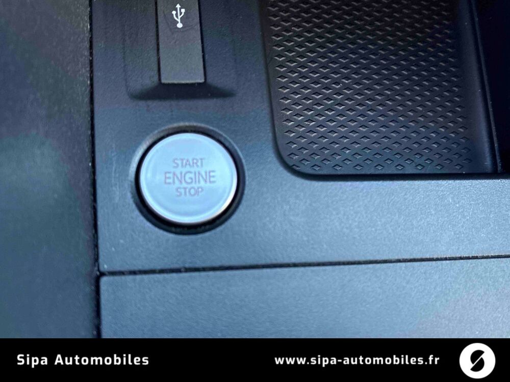 Grand C-MAX Grand Tourneo Connect 2.0 EcoBlue 102 BVM6 Titanium 5p 2023 occasion 33110 Le Bouscat
