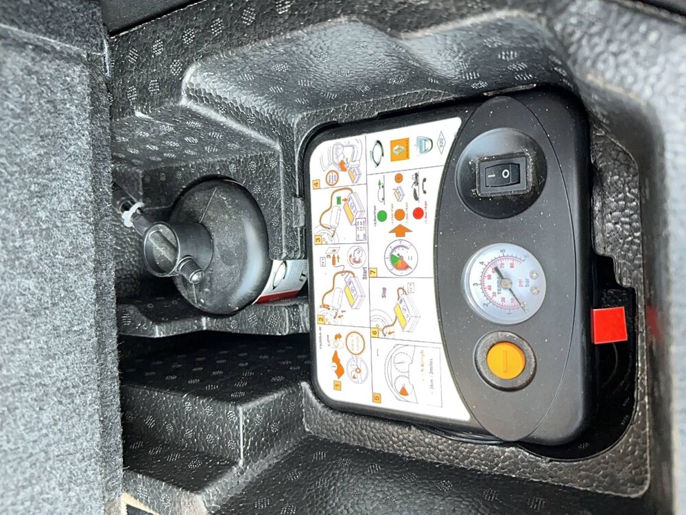 Captur E-Tech Plug-in 160 21 Intens 5p 2021 occasion 35170 Bruz