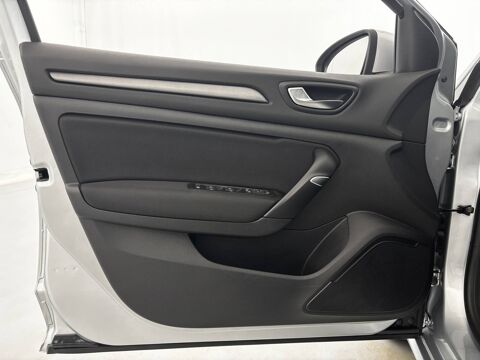 M&eacute;gane IV Berline Blue dCi 115 21N Business 5p 2022 occasion 35170 Bruz