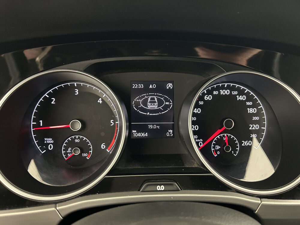Touran 1.6 TDI 115 BMT 7pl Confortline Business 5p 2018 occasion 35170 Bruz