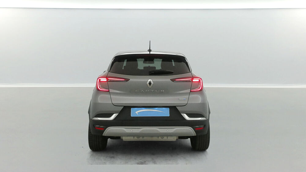 Captur E-Tech Plug-in 160 21 Intens 5p 2022 occasion 35170 Bruz