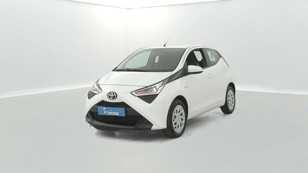 Aygo 1.0 VVT-i 72ch x-play x-shift 5p 2021 occasion 35170 Bruz