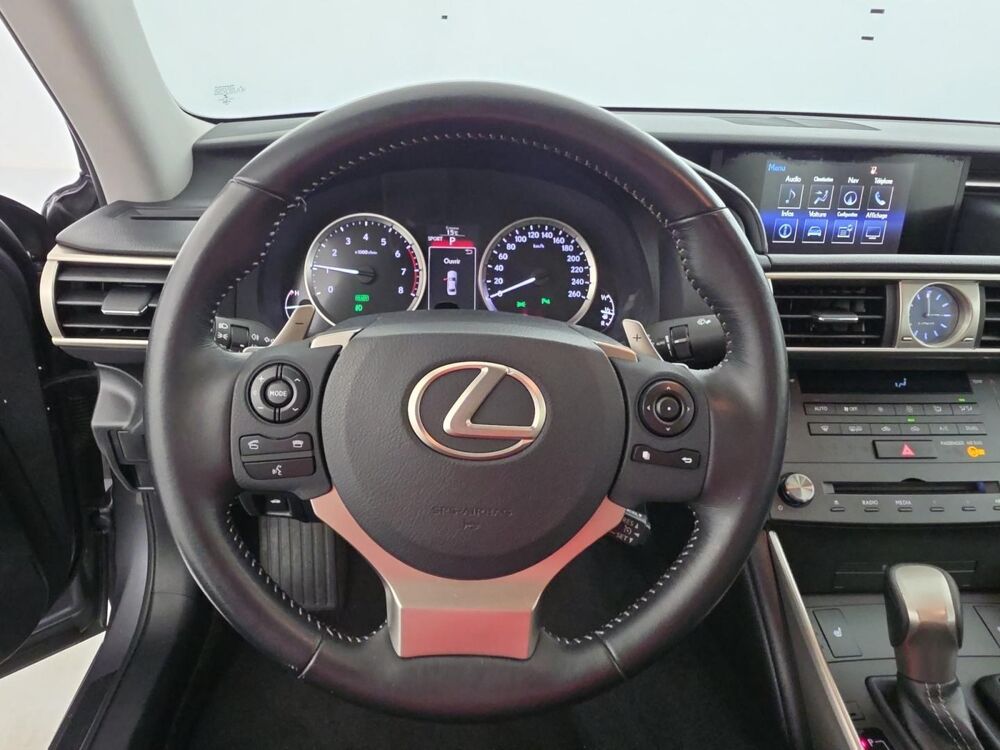 IS 300h Luxe 2015 occasion 35170 Bruz