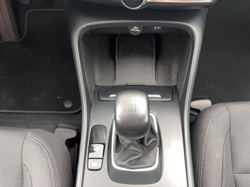 XC40 T2 129 ch Momentum Business 5p 2021 occasion 35170 Bruz