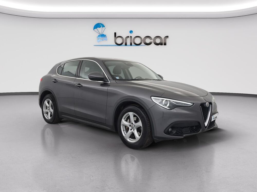 Stelvio 2.2 Diesel 150ch Super AT8 + Cam&eacute;ra de recul + Attelage 2018 occasion 35170 Bruz