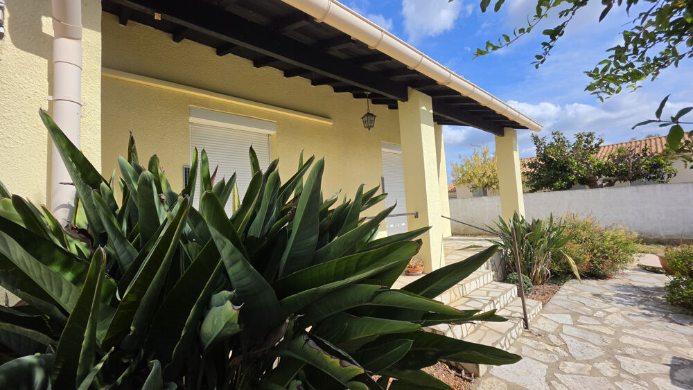 Vente Maison Maison de plain pied d'environ 102 m2 terrain 485 m2 St gilles