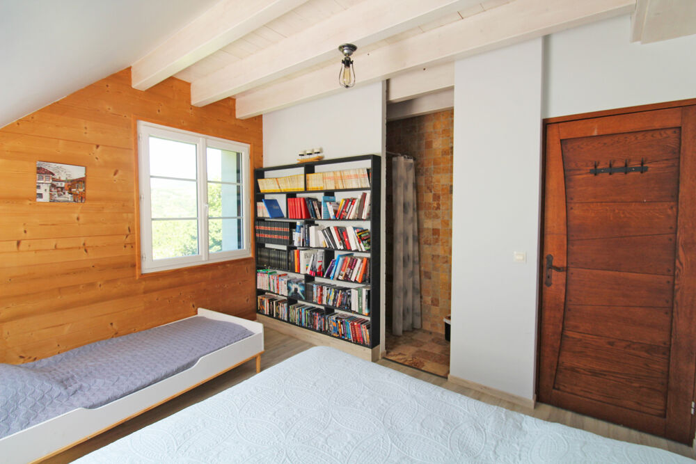 � vendre  Propri�t�/ch�teau Manteyer (05400)