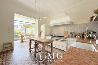  Maison à vendre 15 + pièces 480 m²