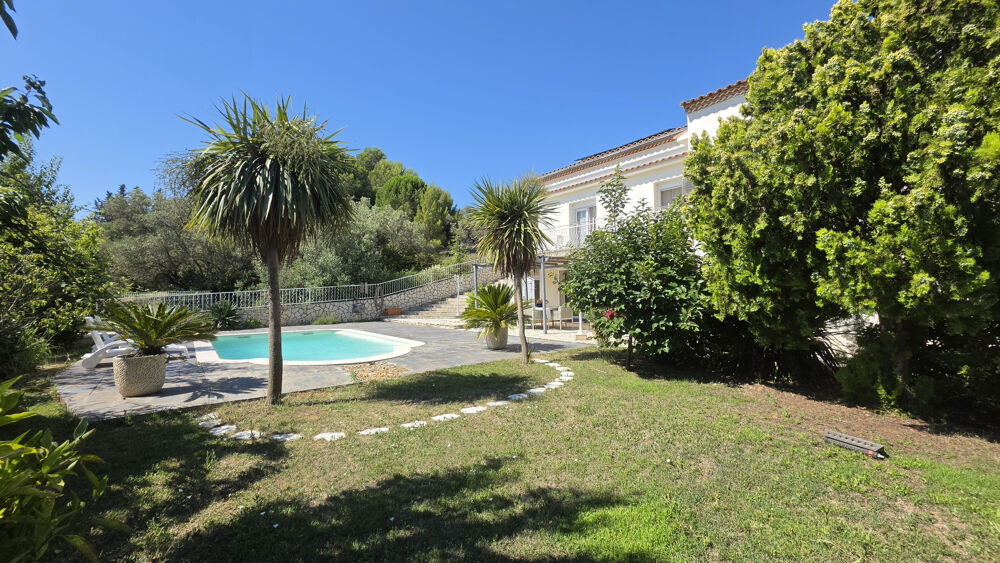 Maison 7 pièces 215 m² · à Saint-Gilles · 215 m² · 370 000 €