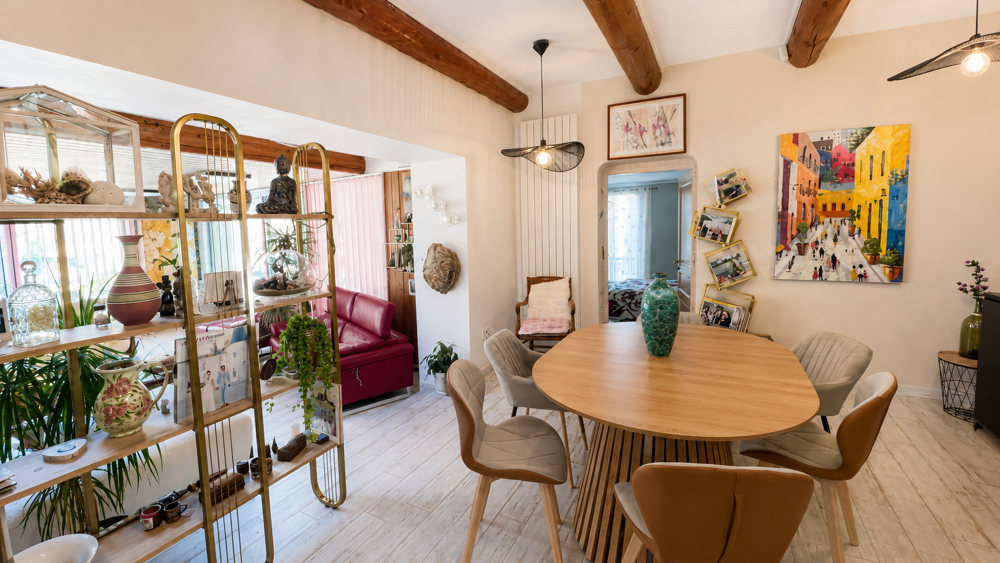 à vendre  Propriété/château Les Mées (04190)