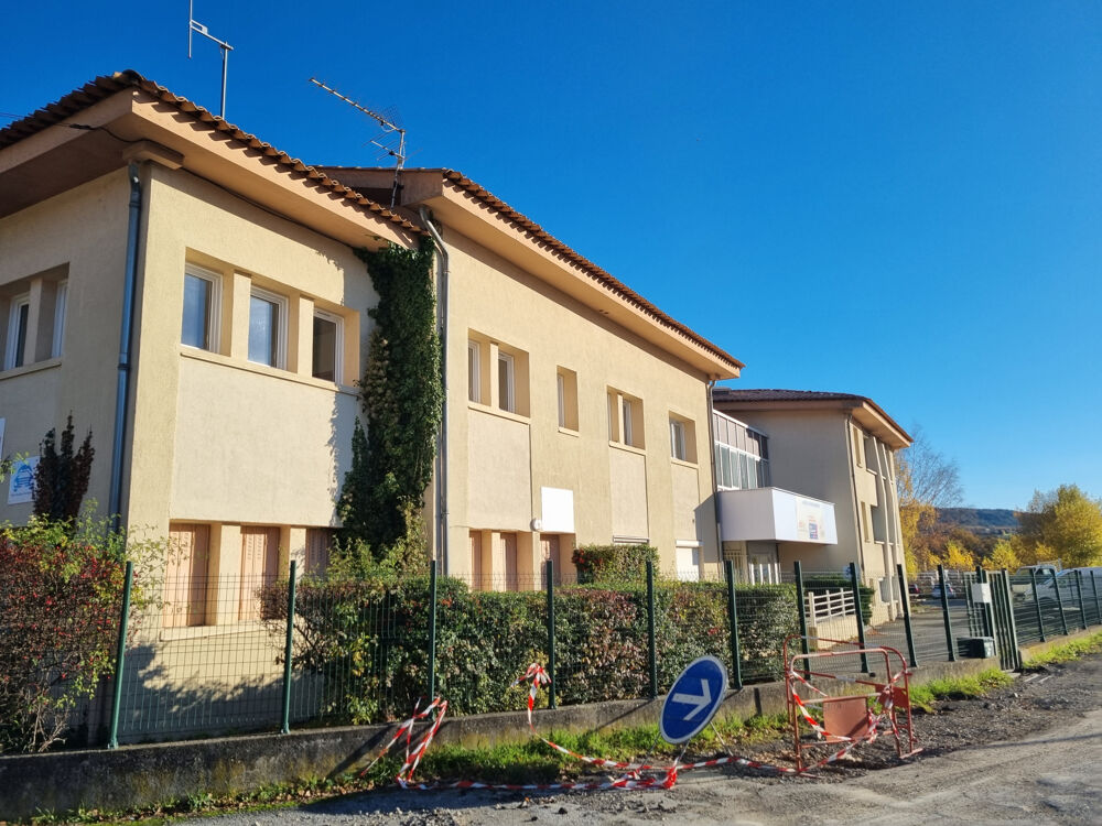 IMMEUBLE DE 1050 M2